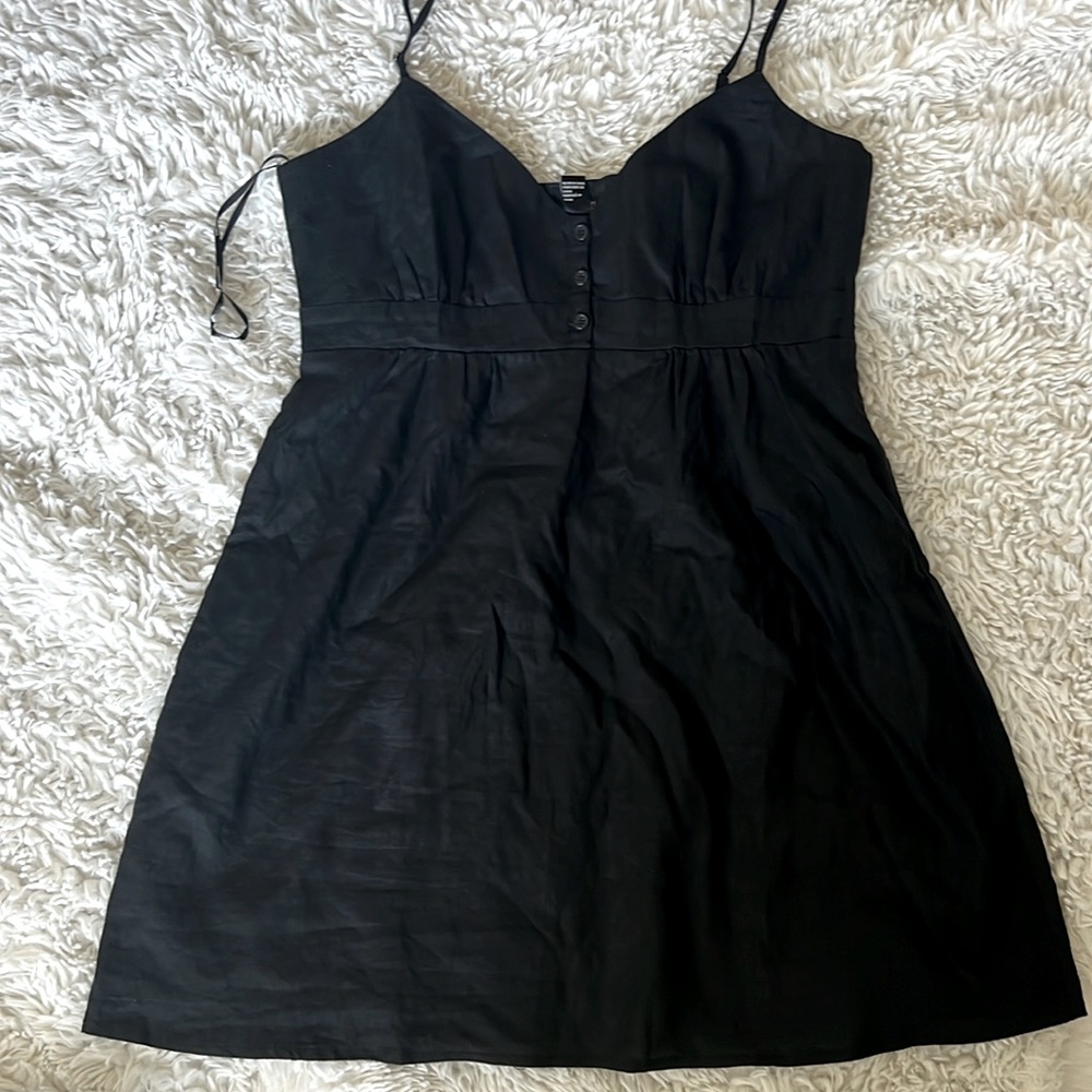 Woman’s Black little dress size XL